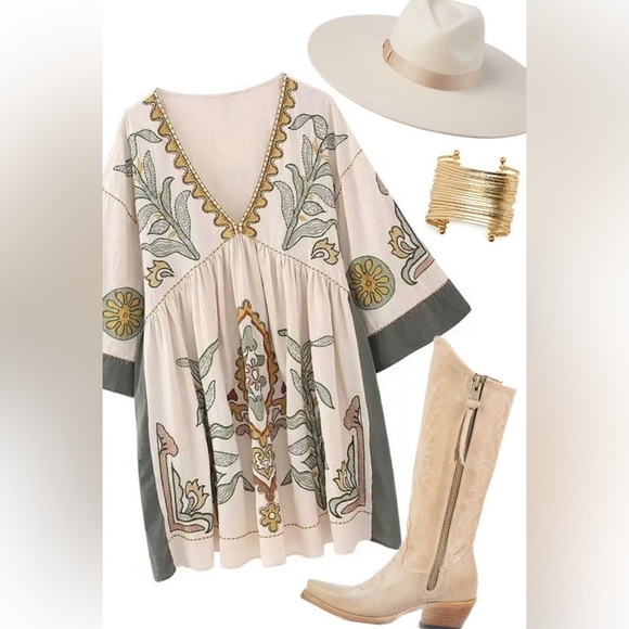 Sweet Clarise Embroidered Loose Fit Floral Mini Dress - Picture 3 of 14